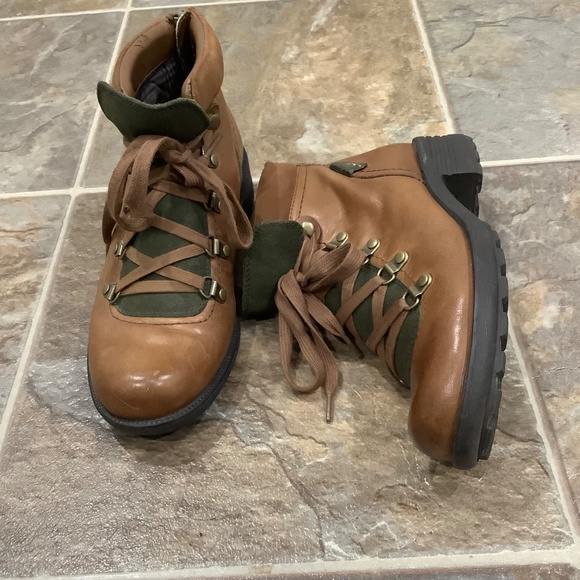 Rockport Cobb Hill Leather Hiking Boots - Picture 9 of 12